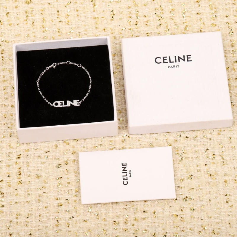 Ce1i*e necklaces